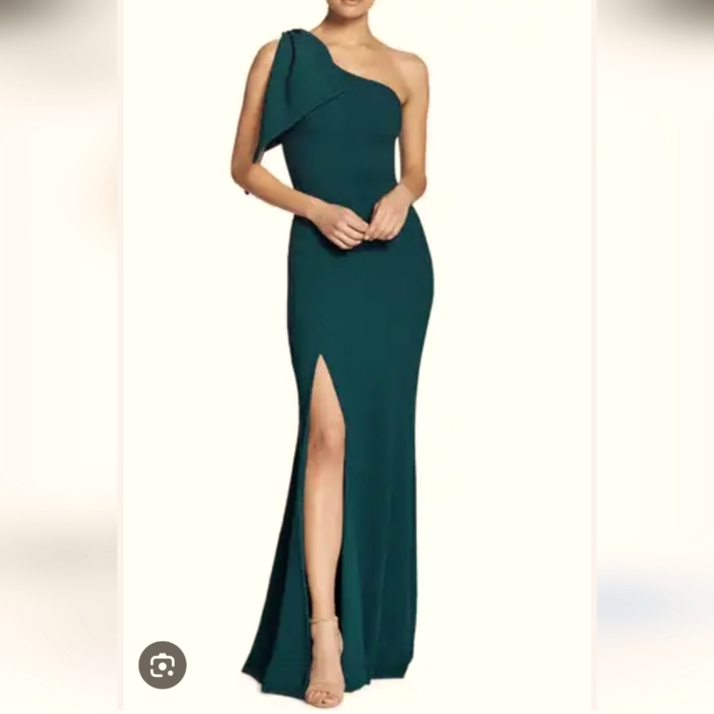 Dress The Population Georgina One Shoulder Gown Pine Green - Picture 2 of 14